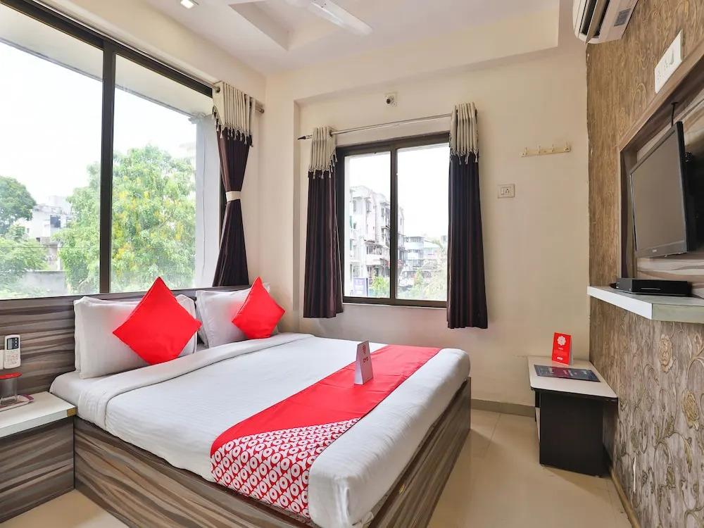 OYO 2656 Hotel Sunstar