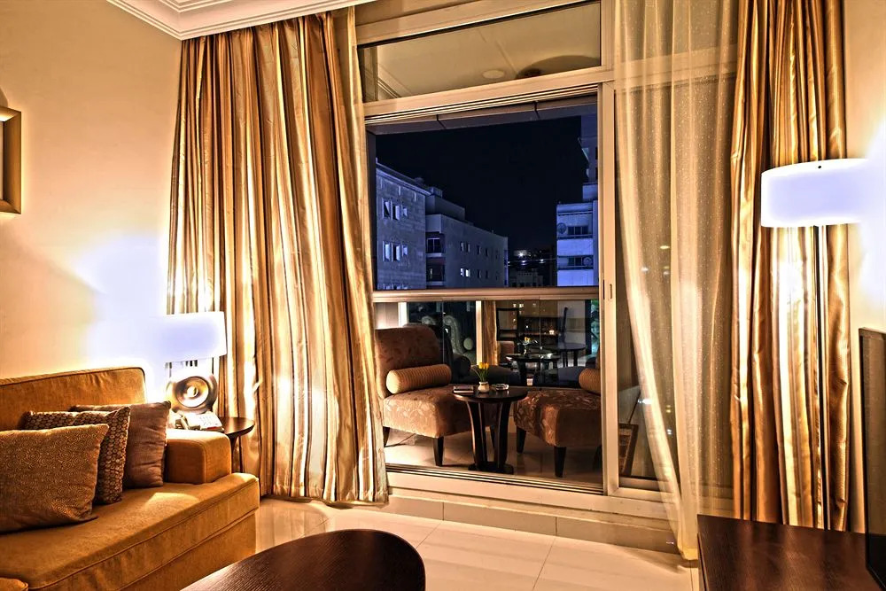 White Feather Hotel Apartments