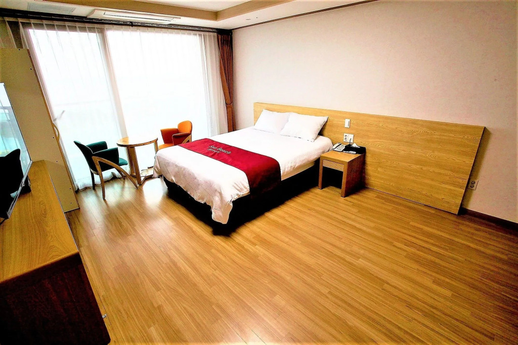 Sunbeach Resort