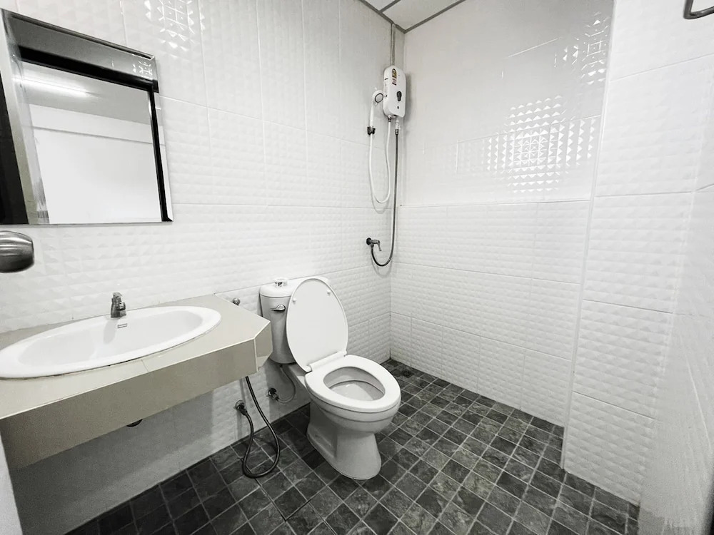 MY HOME Hotel - Phutthamonthon 4 Road, near Mahidol University Salaya