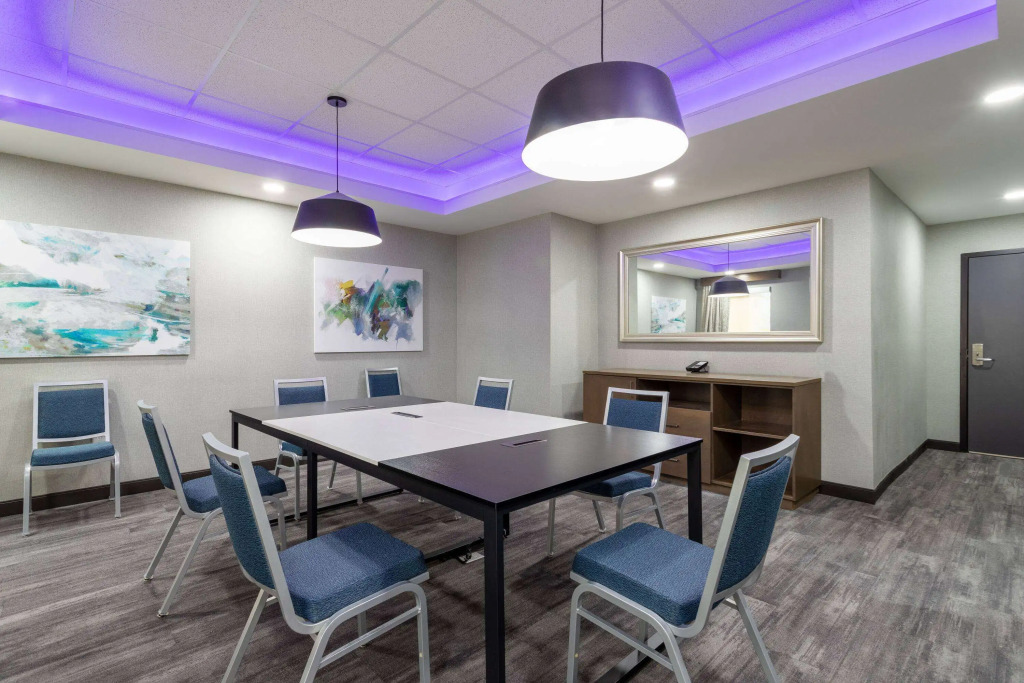 La Quinta Inn & Suites by Wyndham Augusta Fort Eisenhower