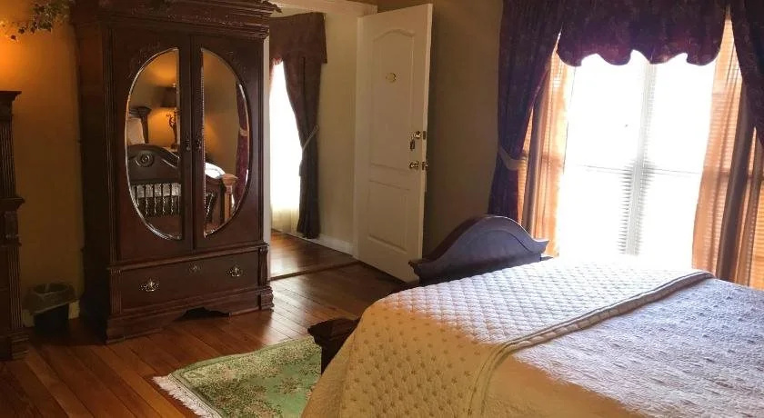 Hill House Bed and Breakfast