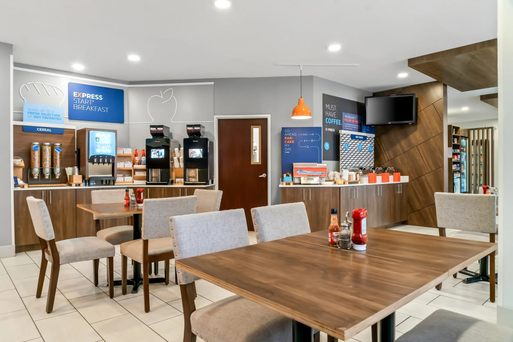 Holiday Inn Express Lapeer by IHG