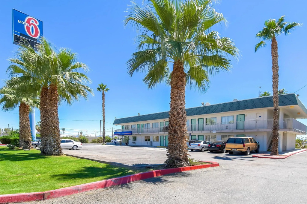 Motel 6 Blythe, CA