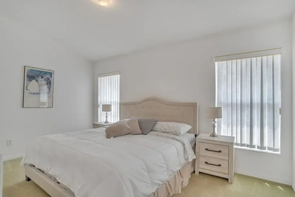Beautiful Family Vacation Home With Private Pool. Close To Disney! 5 Bedroom Home by Redawning