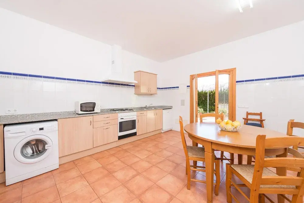 Sa Conca in Manacor With 6 Bedrooms and 4 Bathrooms