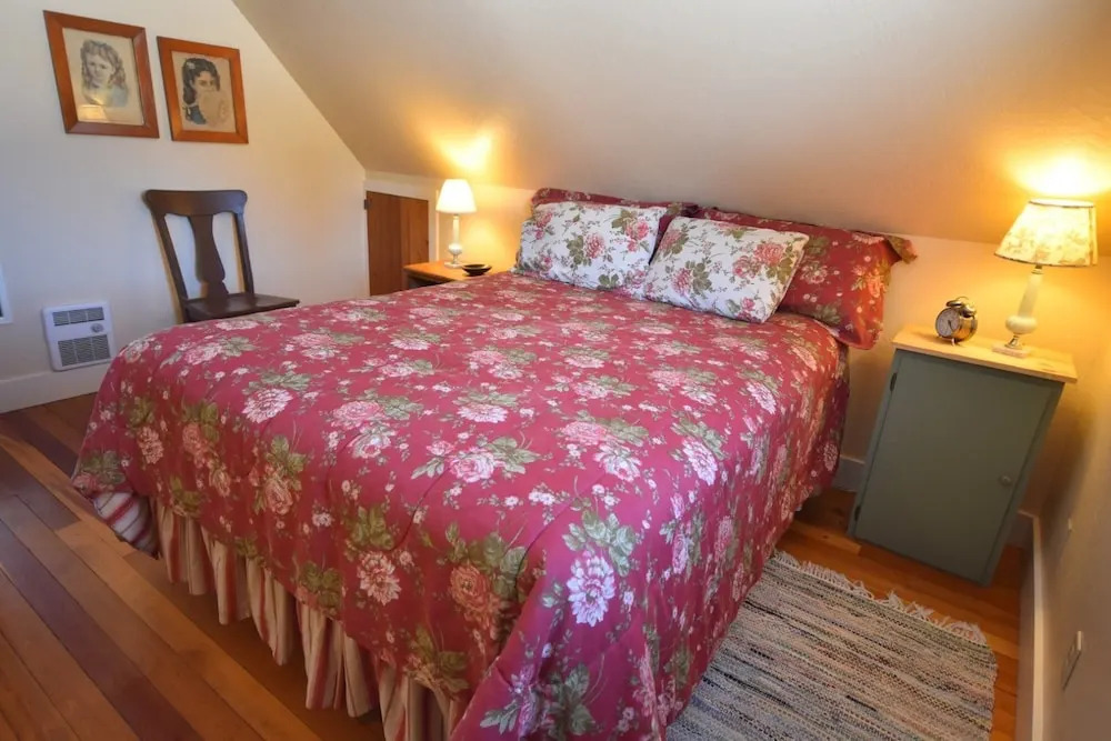 Glacier Park 3 Bedroom Cabin