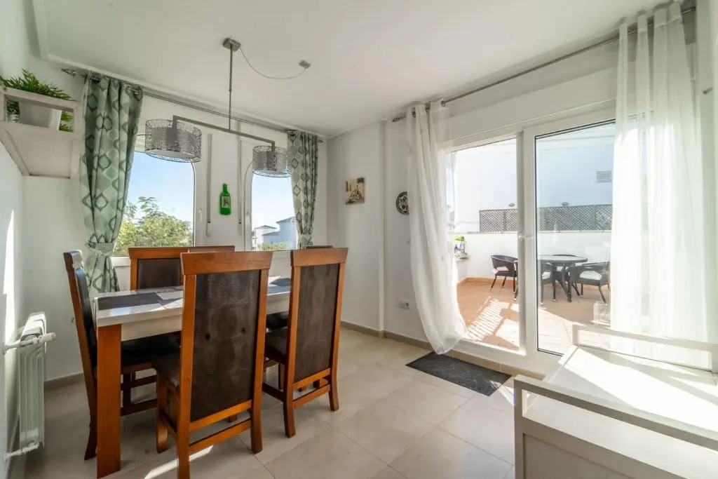 Penthouse with Large Terrace - SE731LT