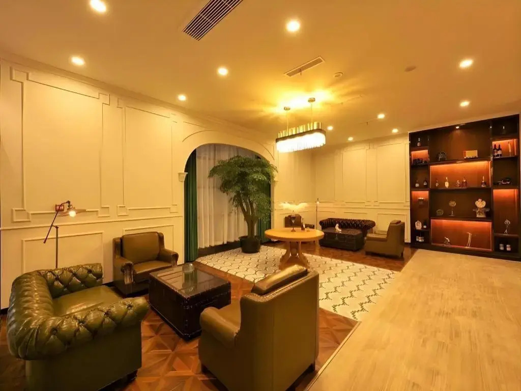 James Joyce Coffetel Chengdu Longquan Dongfang Huada Plaza