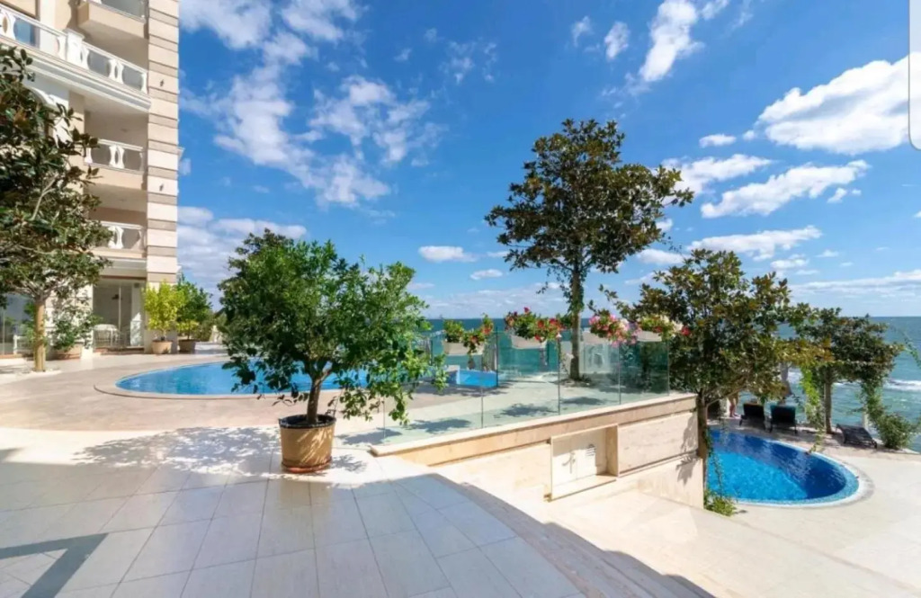 La Mer Residence
