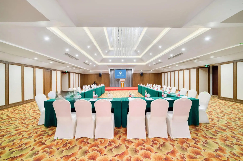 Swanburg Resort Hotel