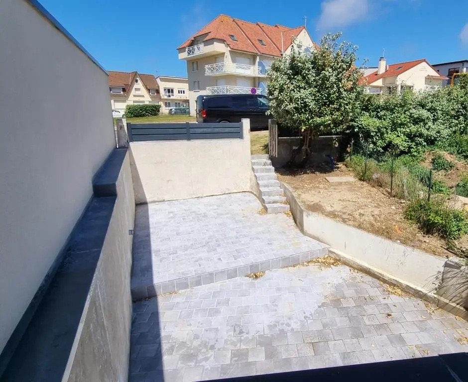Jolie petite maison située à 150m de la plage