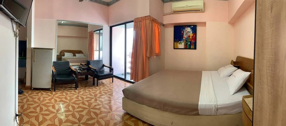 Room-private Apartment in City Center an