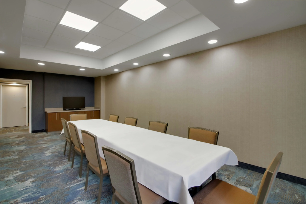 Hampton Inn Birmingham-Colonnade 280