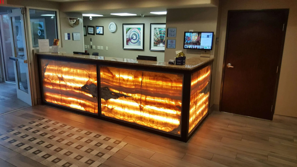 Best Western Airport Inn & Suites