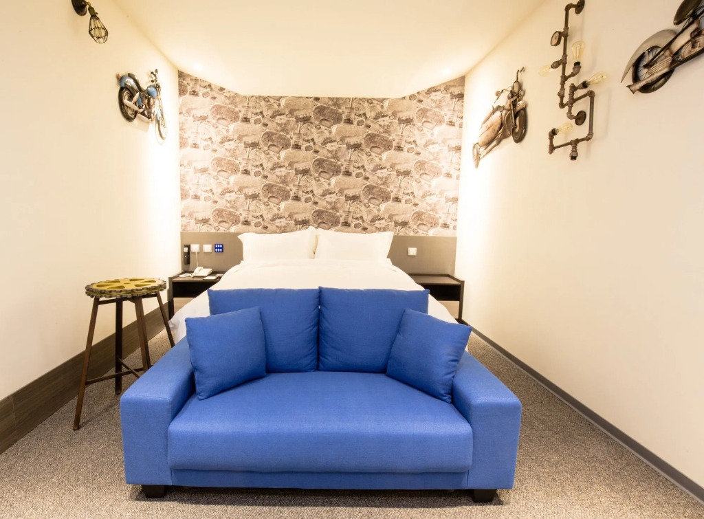 Walker Hotel. Ximen