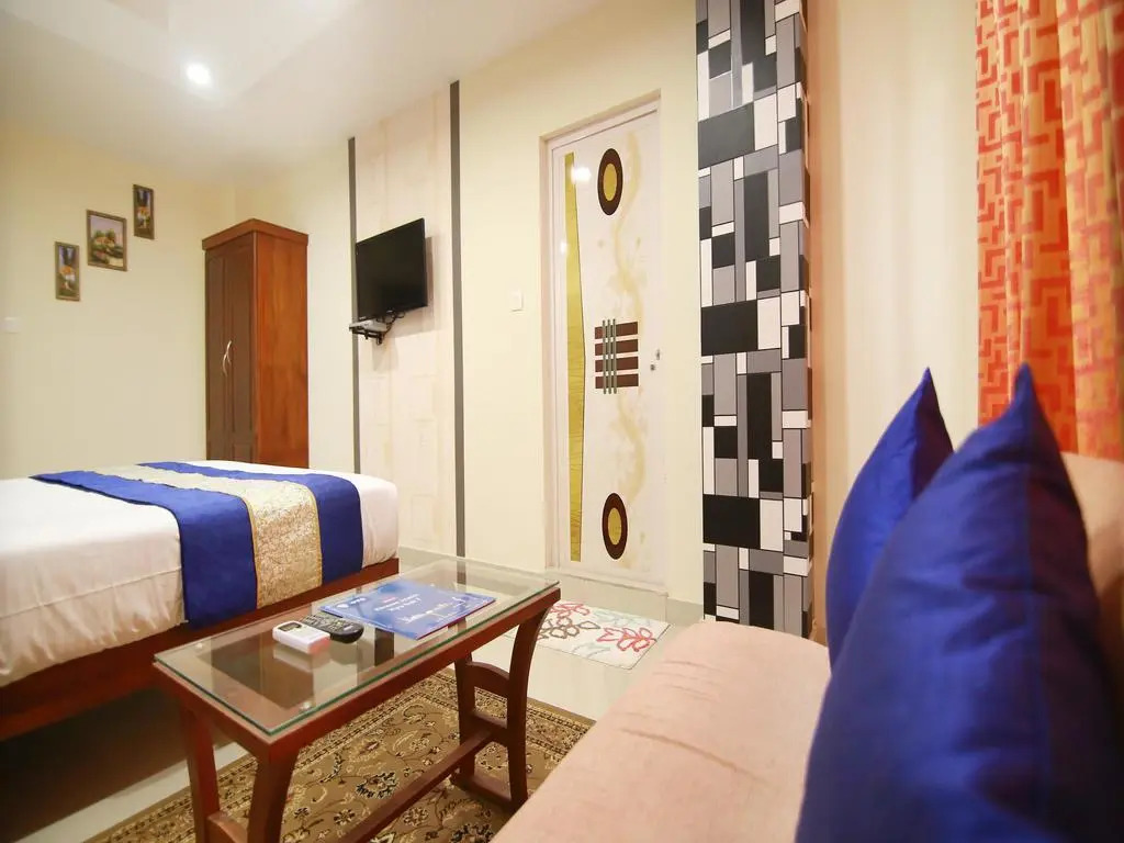 OYO Flagship 5202 Hotel Pearl Malabar
