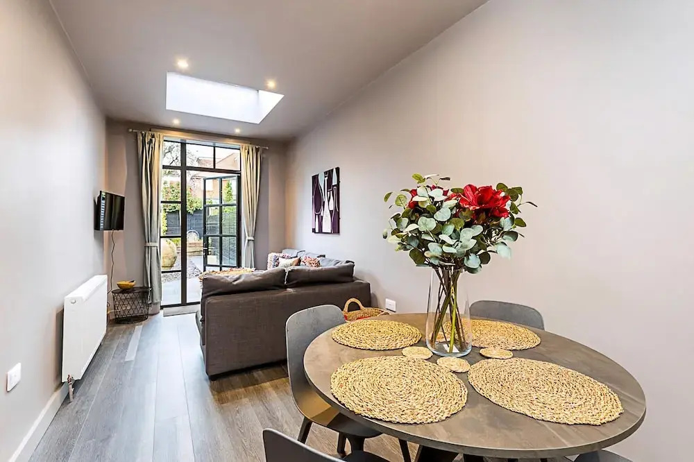 Stunning 5 Bed House in Willesden Green!