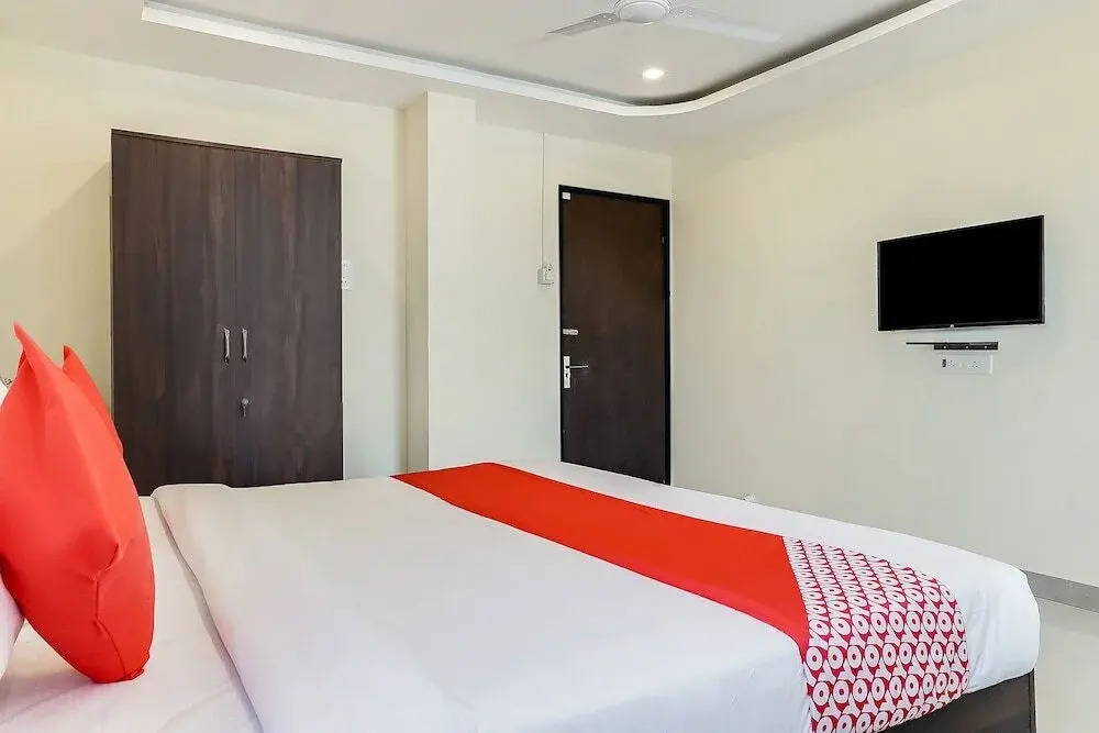 United Star Hotel By OYO Rooms