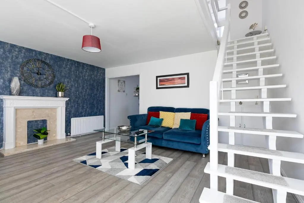 Stylish House & Work and Leisure inc FREE Parking & BHX Airport by ComfyWorkers