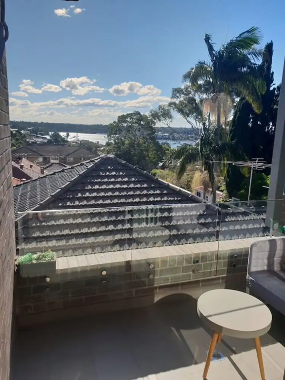 Great Location, Hip Studio, Near City