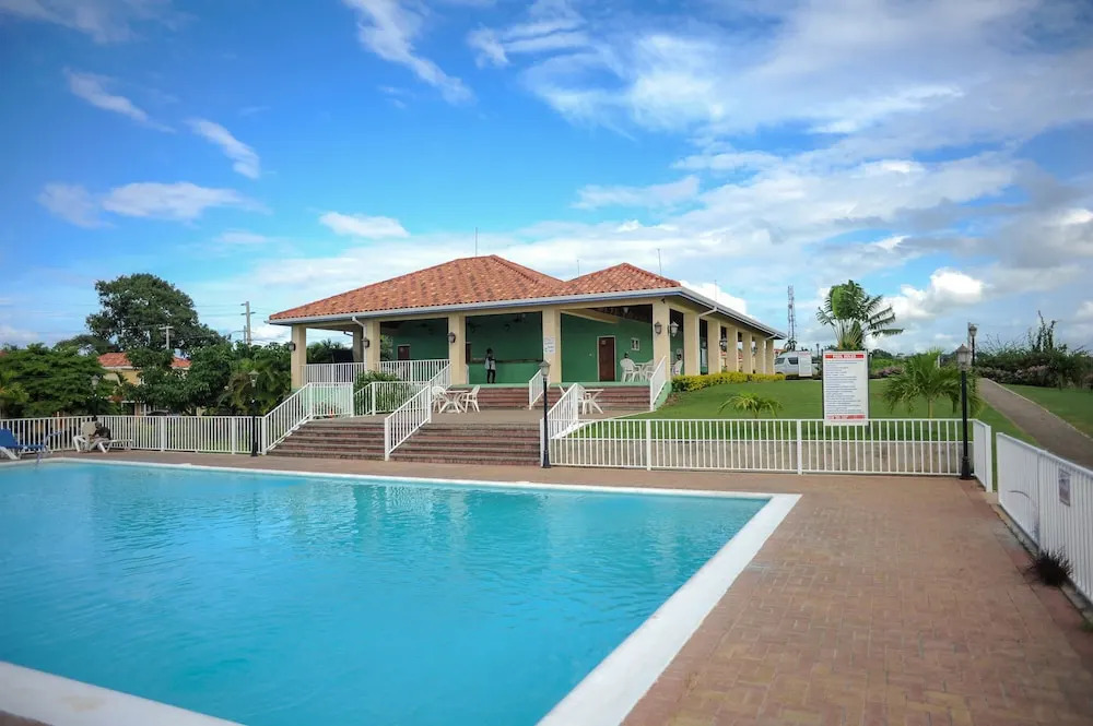 Country Club Mangowalk Townhouse