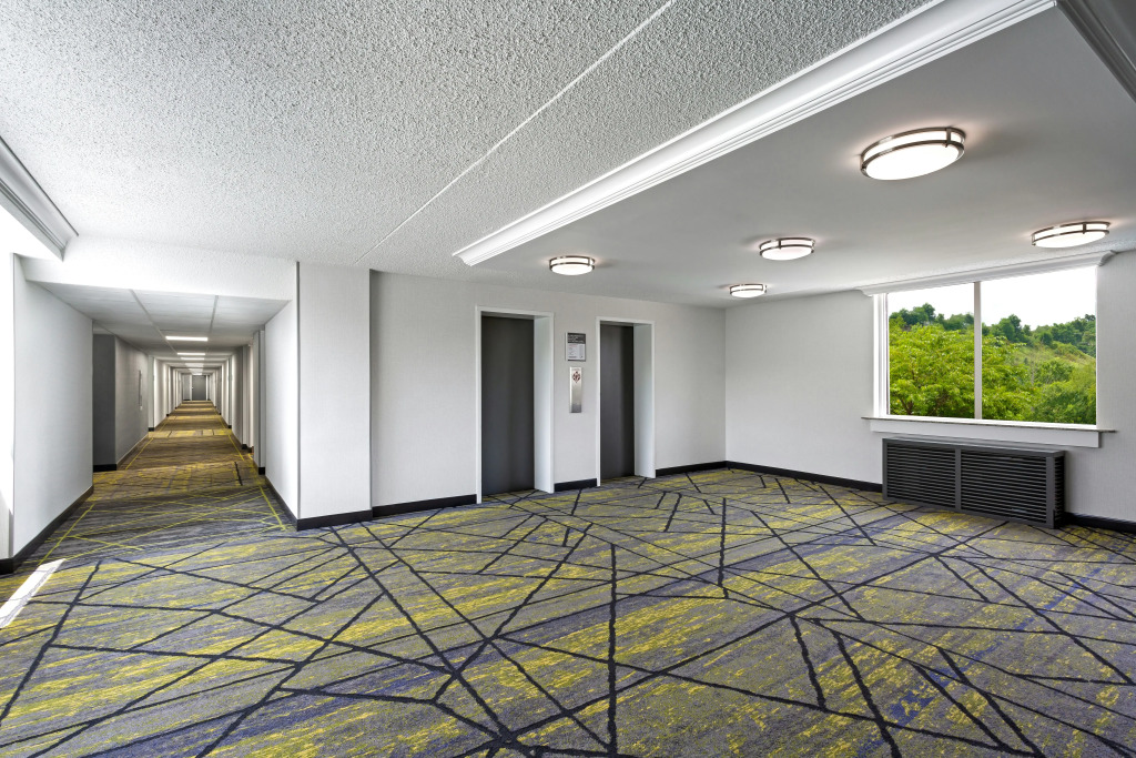 DoubleTree by Hilton Washington Meadow Lands Casino Area