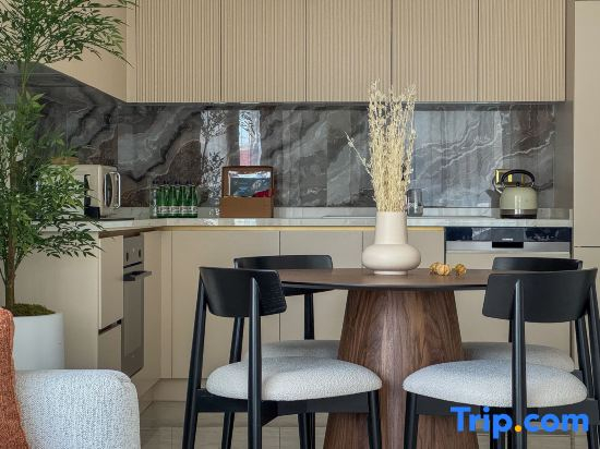 Qoople Legend D-16 Premium 2-bedroom apartment
