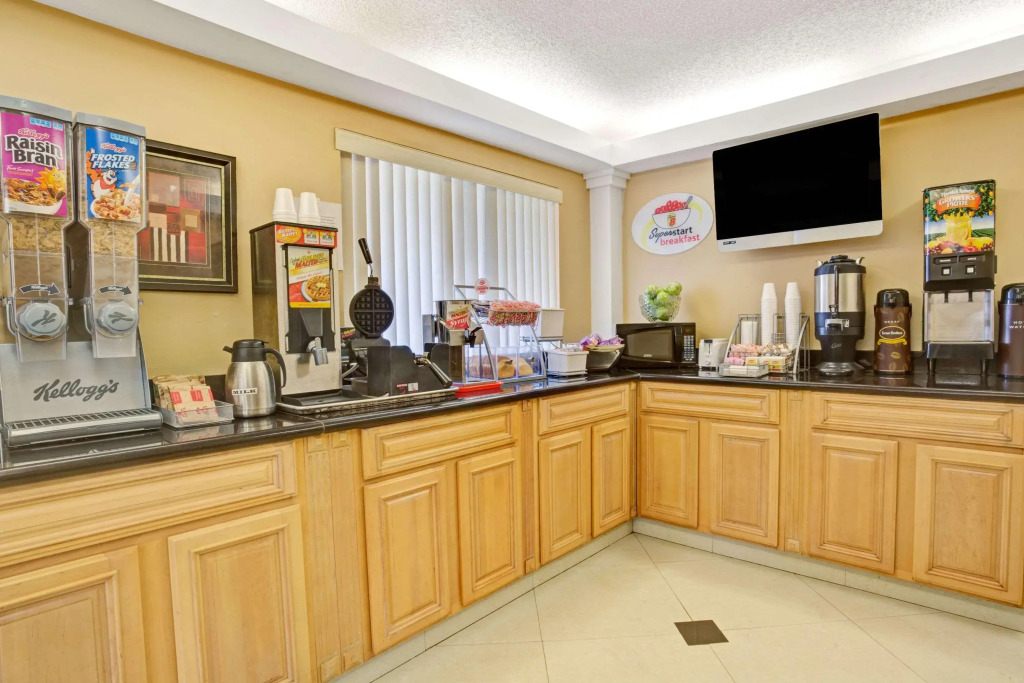 Economy Inn Jax-OP
