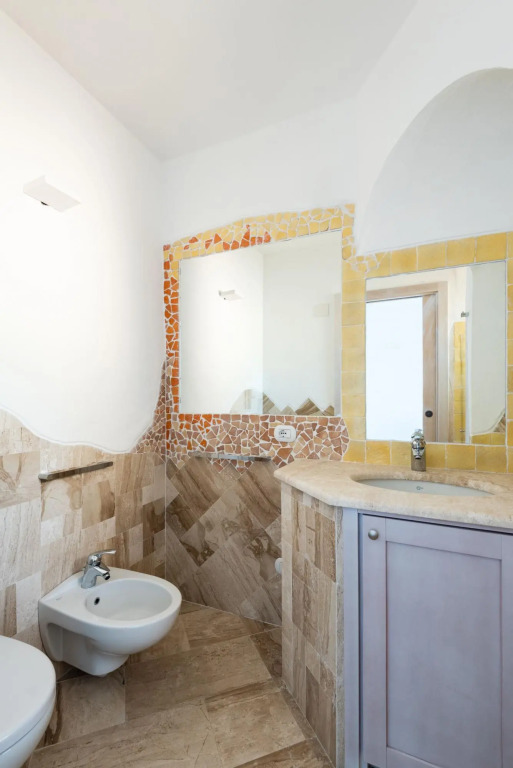 It has 1 bedroom communicating with the living room, kitchenette, large terrace (with table and comf-SHERDEN BILO 4