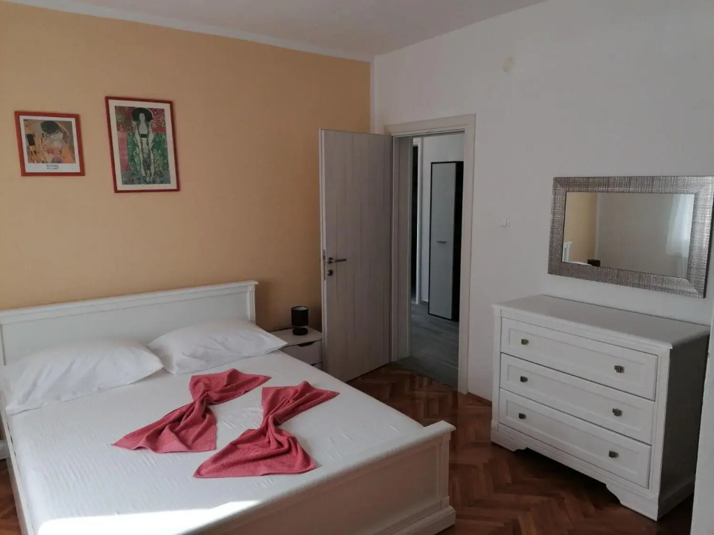 Apartments Lilac- 100m from beach
