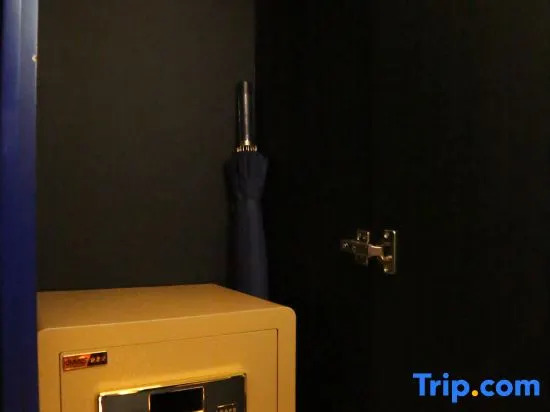 RIGHT Hotel (Beijing Guomao SKP Center)