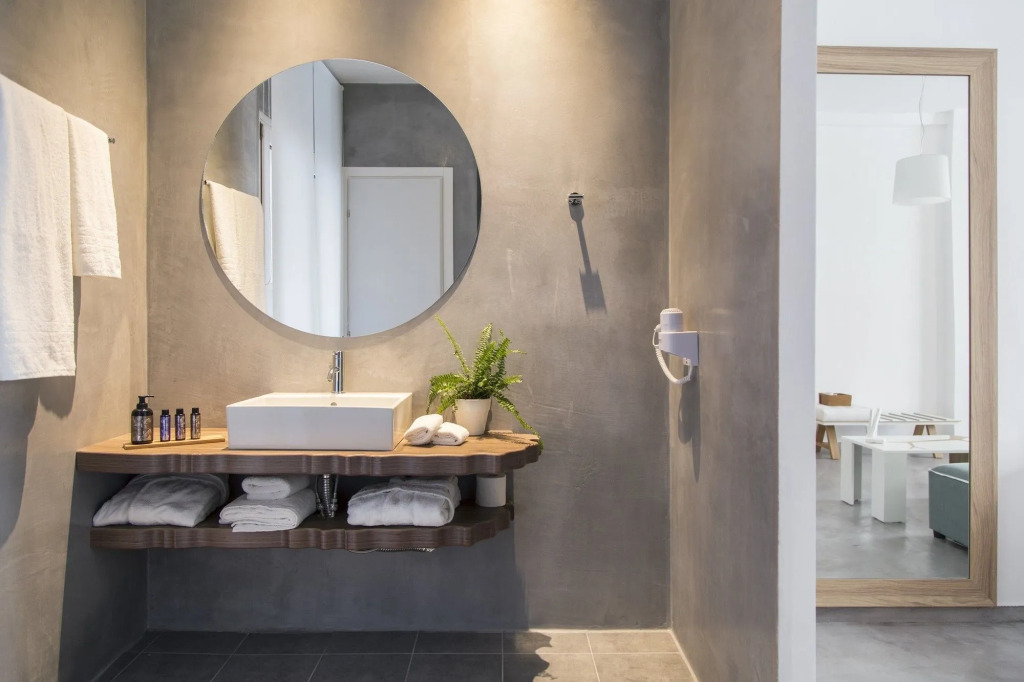 Monogram Hotel