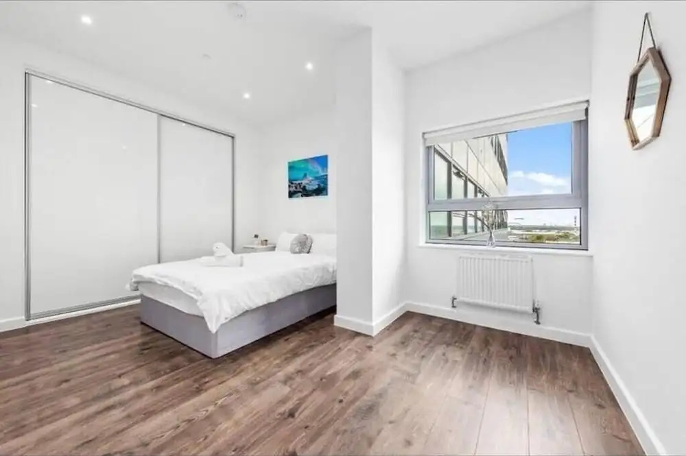 Captivating 1-bed Apartment 15 min to Londonbridge