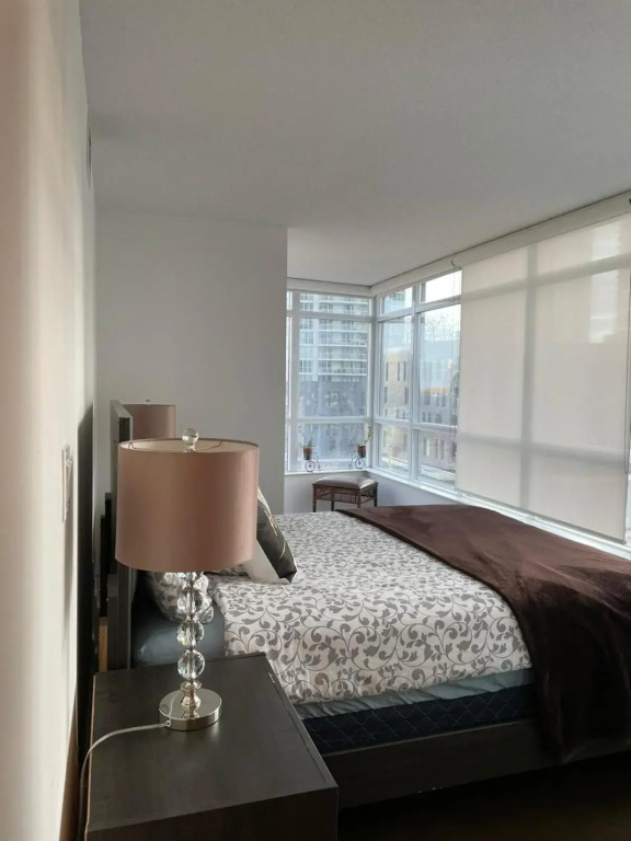 Toronto Downtown near Rogers Centre High rise lakeview condo