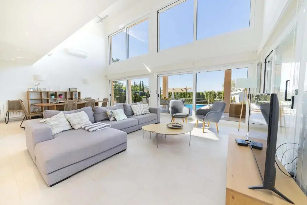 Villa Garau / Heura 8