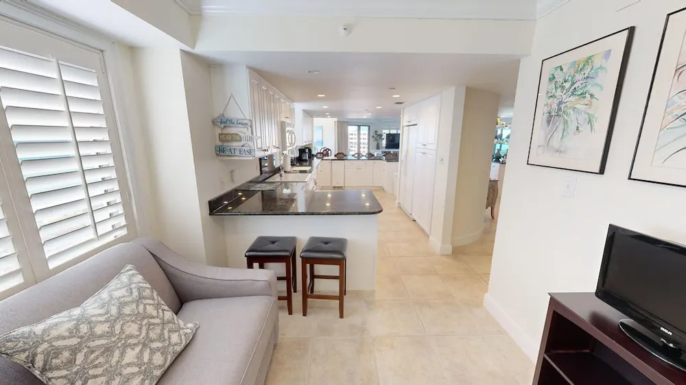 Inlet Reef 609 4 Bedroom Condo by RedAwning