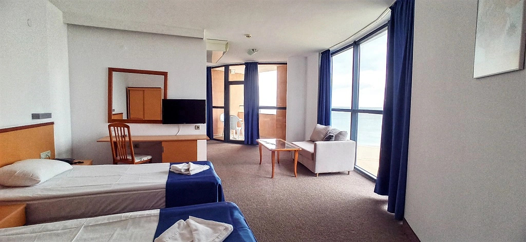 Hotel Zenith