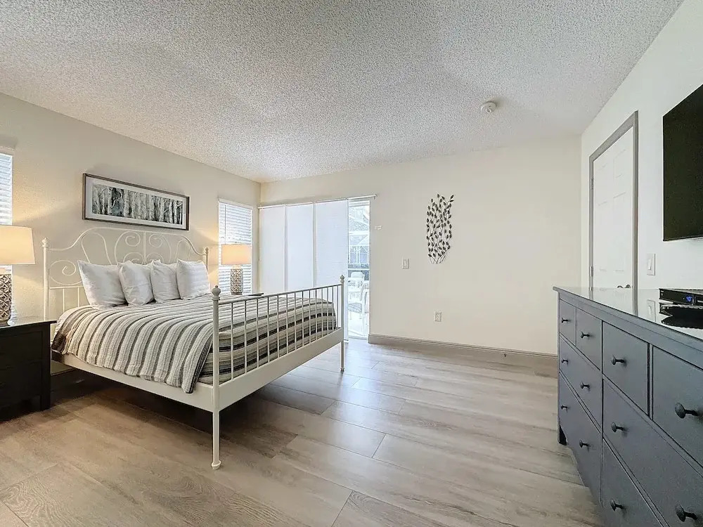 South Facing Golf Course Villa Updates Throughout