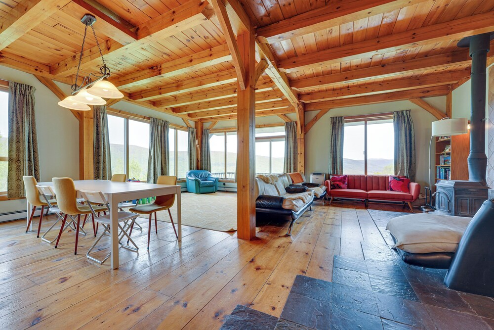 Enchanting Dorset Mountain Home w/ Stunning Views!
