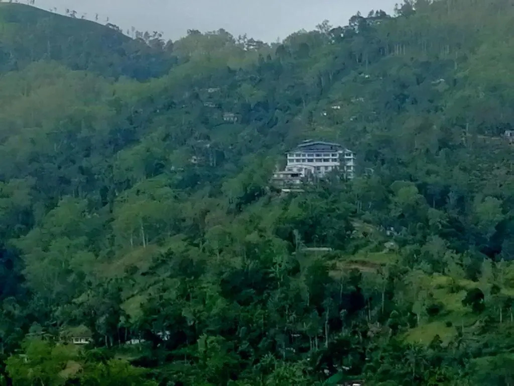 Ella Jayamali Holiday Pavilion