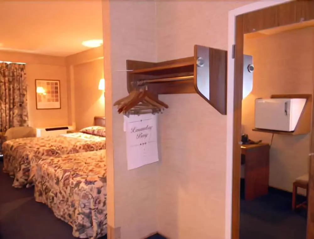 Black Horse Lodge & Suites