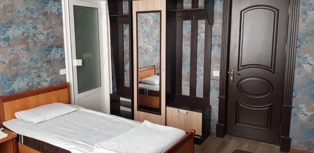 Ramz  Hostel