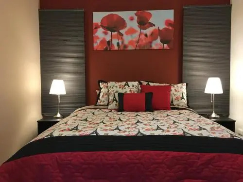Fantastic & Cozy #5: Condo Close To the Beach