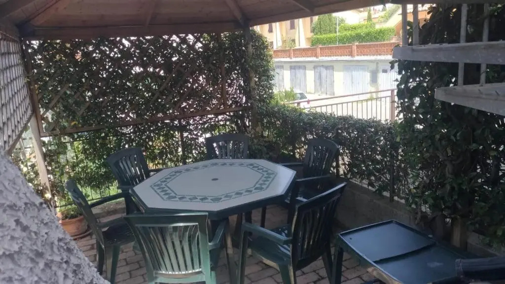 Appartamento sulle colline Toscane a 10 km dal mare