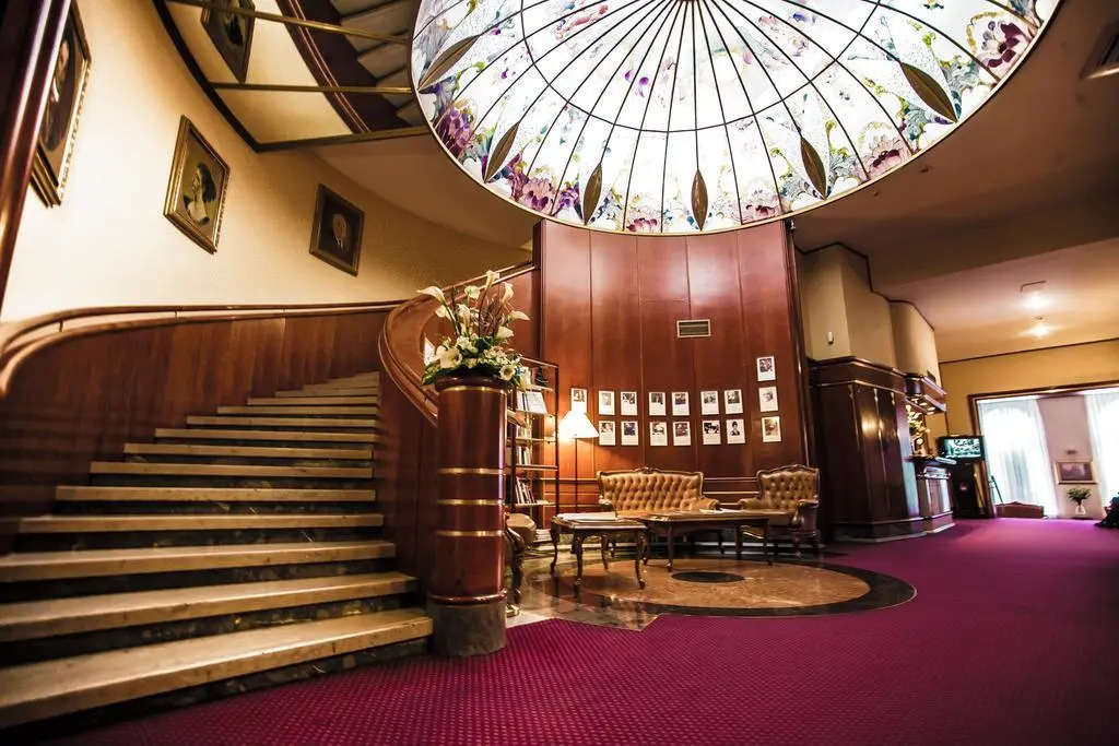 Palace Hotel