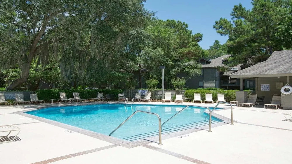 7813 Centre Court 2 Bedroom Villa
