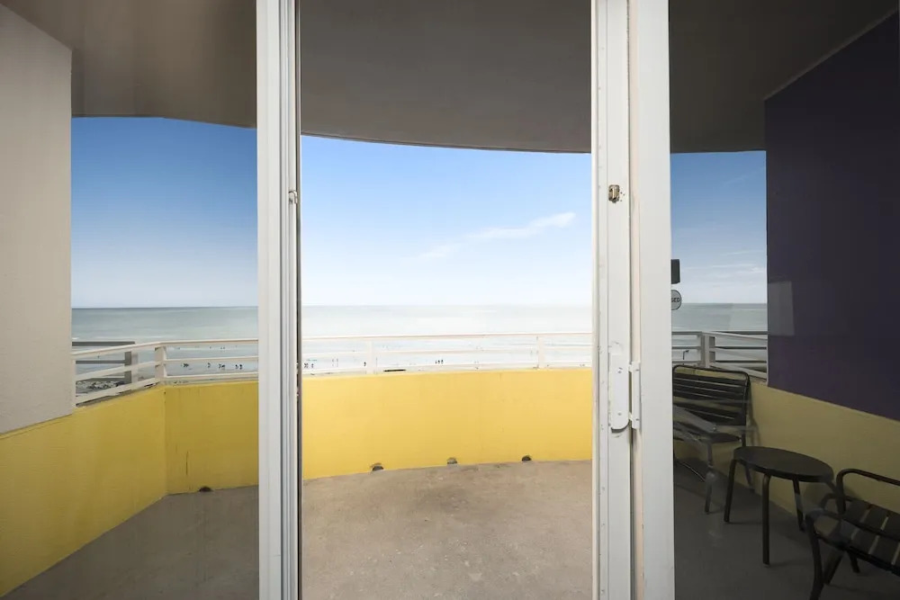 Wyndham Ocean Walk Daytona Beach 2226-1 Two BR Direct Oceanfront