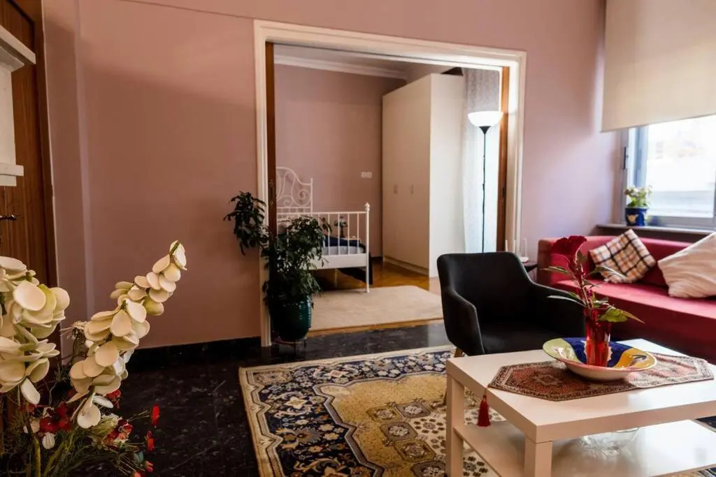 Cosy Downtown Apartment