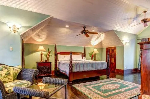 Crows Nest Suite at Mahogany Hall -Gold Standard Certified